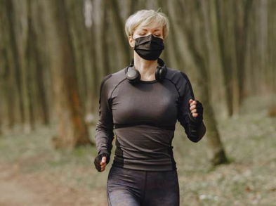 ¿Correr con cubrebocas puede ser peligroso?