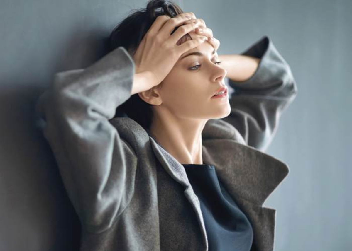 Mujer con estrés y angustia