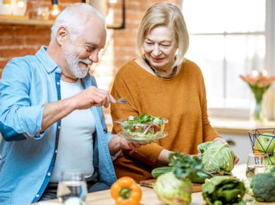 Consejos para una alimentación en personas de la tercera edad
