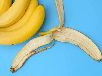 Cáscara de plátano para desvanecer las ojeras