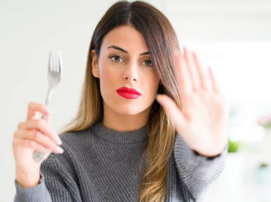 ¿Qué alimentos desgastan los huesos de a poco?