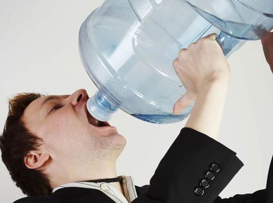 Motivos por los que puedes tener mucha sed ¡más de lo normal!