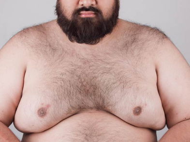 Elimina los senos masculinos con estos 3 ejercicios