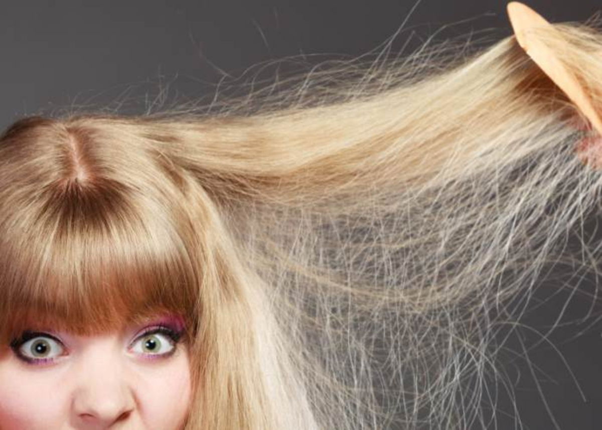 Mujer cabello efecto eléctrico