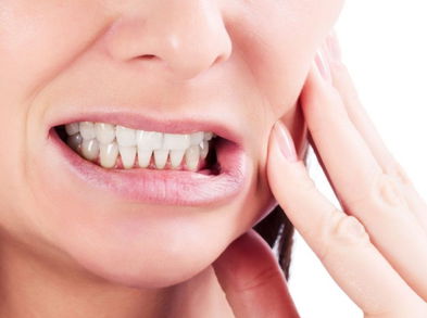 Calma la sensibilidad dental con estos aceites naturales