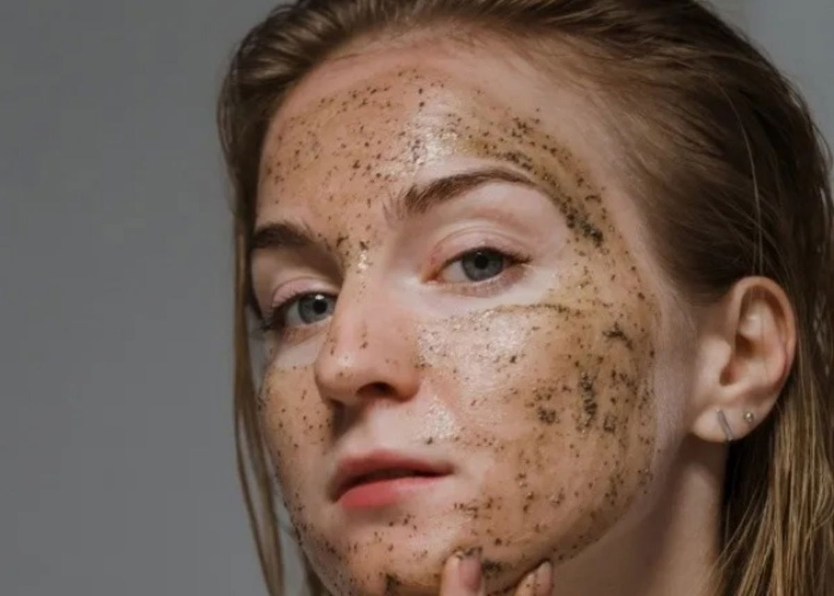 Rostro orégano y laurel