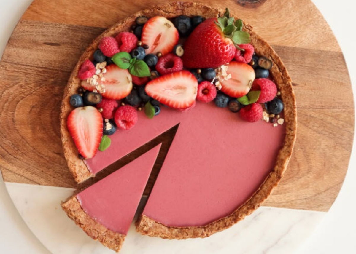 Tarta crudivegana de fresa