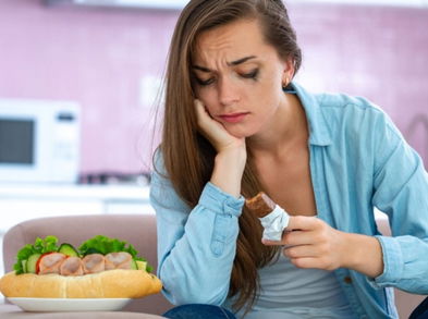 Qué es el hambre emocional y cómo para frenarla