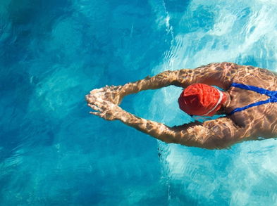 Beneficios tras mantener la cabeza dentro del agua al nadar