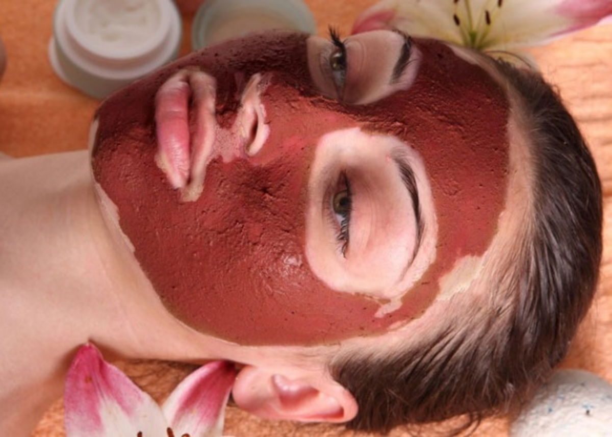 Mujer con mascarilla