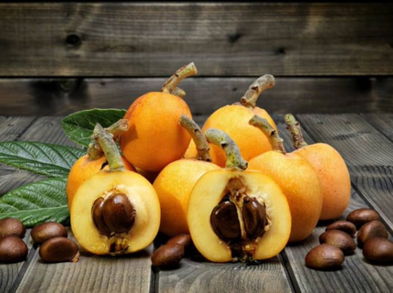 Beneficios de las semillas de nísperos para la salud